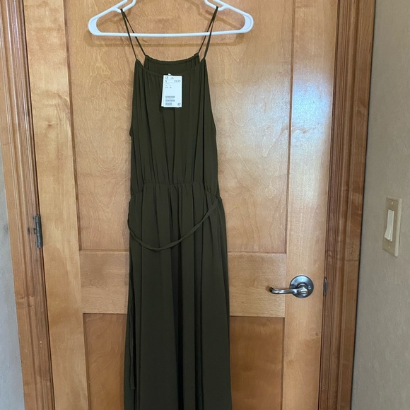 H&M Dresses & Skirts - Olive/ navy green sun dress (H&M)